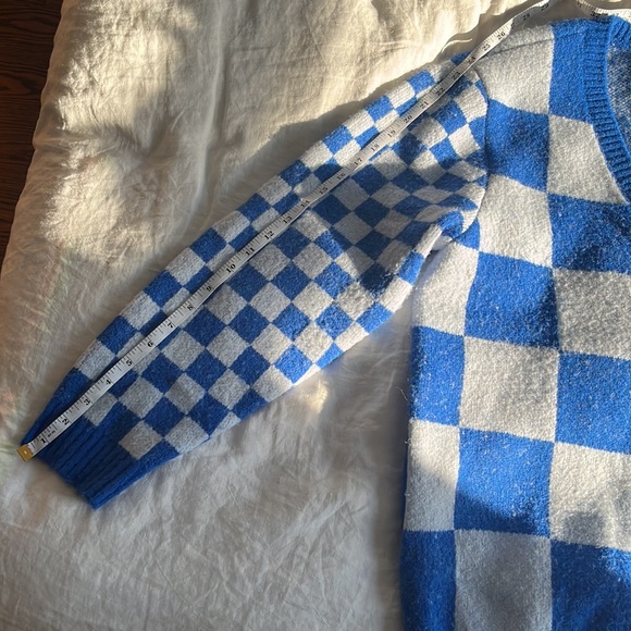 VANS UNISEX BUTTON DOWN CHUNKY CARDIGAN - Picture 3 of 4